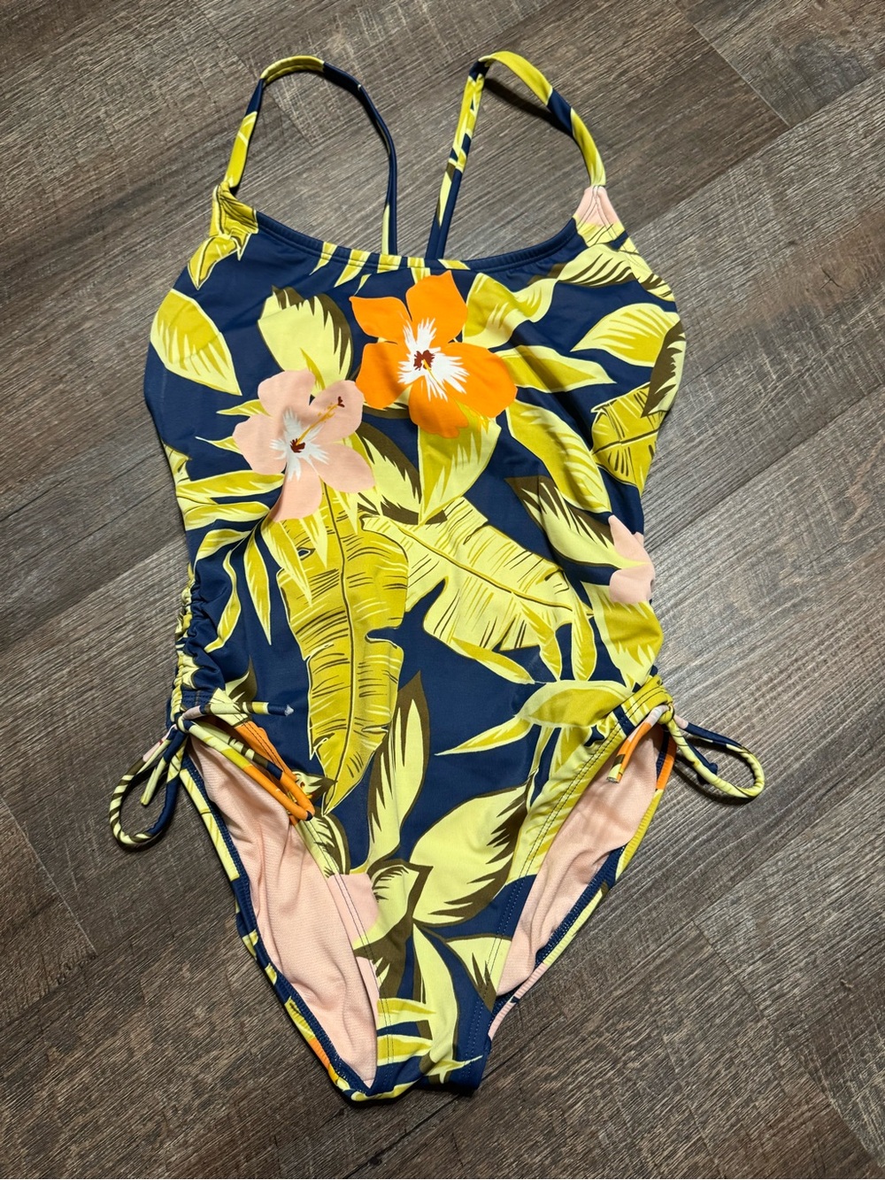 Beach Betty’s Tropical Floral One Piece Swimsuit w/ Side Cinching Sz Small